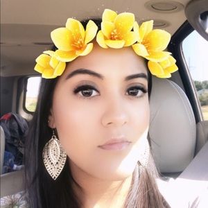 Meet your Posher, Analecia